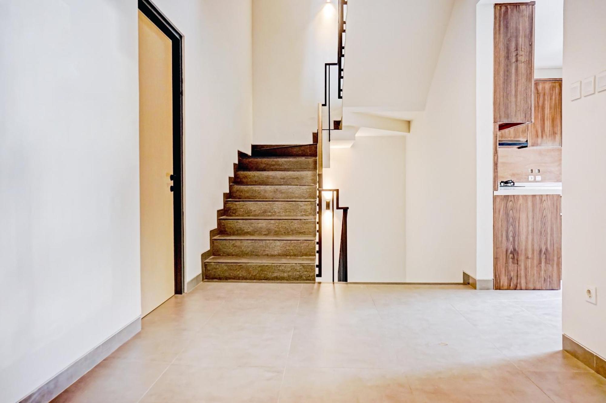 Super Oyo Capital O 90635 Tango Juliet Residence Jakarta Exterior photo